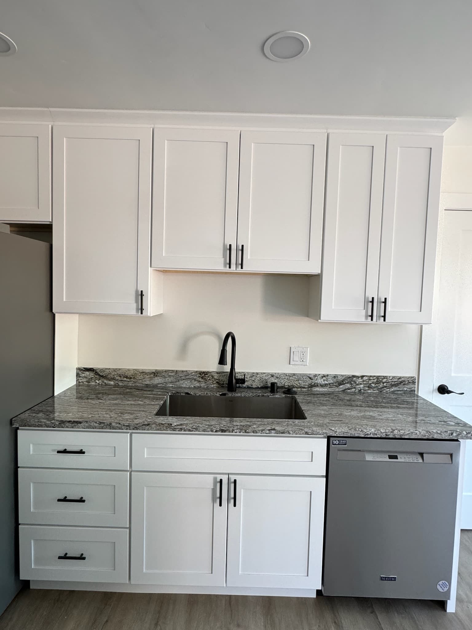 Rancho Cordova kitchen remodel – completed remodel by Summit Construction Group